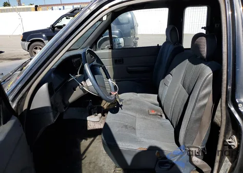 1989 Toyota Pickup 1/2 Ton Extra Long Wheelbase Dlx from USA, damaged, VIN JT4VN93D9K0004531